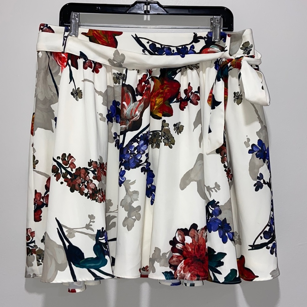 NWT Express Floral Skirt Women Plus Size 14